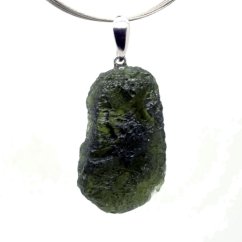 Moldavite pendant rhodium plated silver 9,50 grams