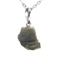 Stříbrný přívěšek s vltavínem 1,35 g - šperk s duší vesmíru