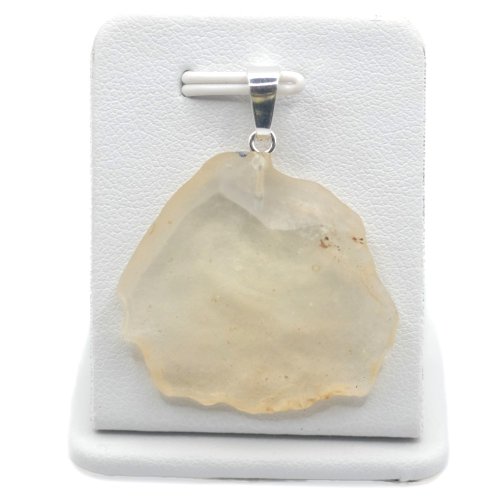 Libyan Desert Glass Pendant – 5.25 g of Cosmic History Within Reach