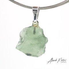 Moldavite sterling silver pendant - 1.31 grams