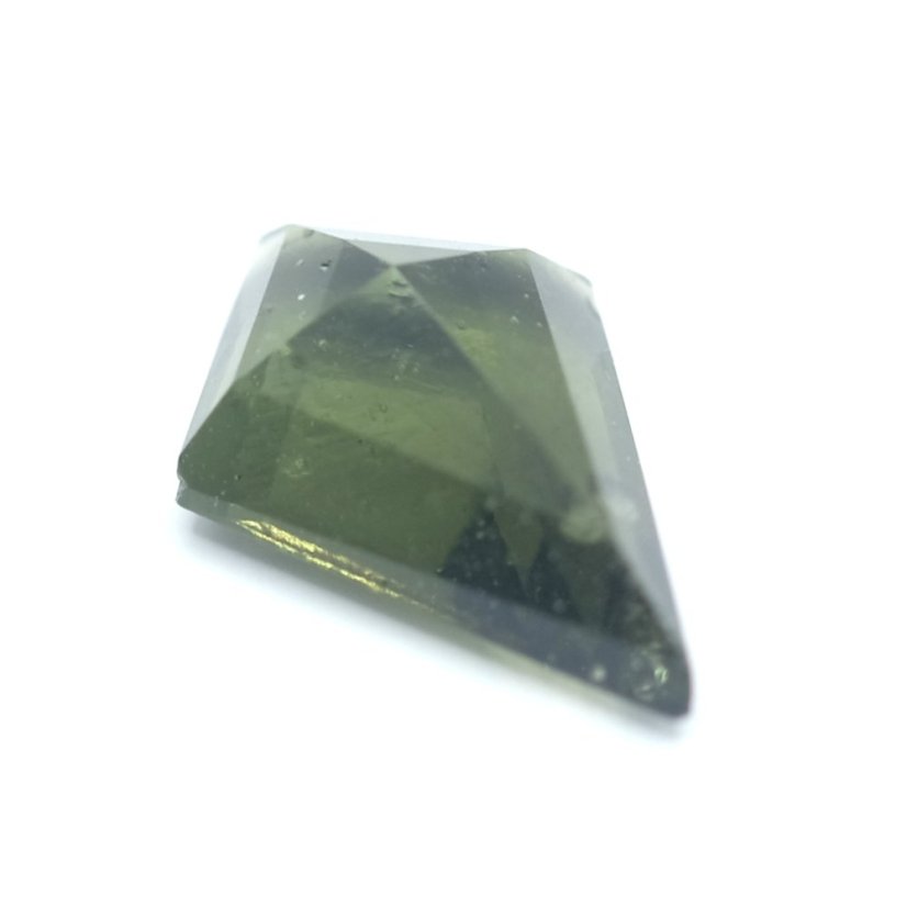 Vltavín broušený - fantazijní - 2,39 ct