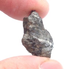 Iron meteorite - Sichote Alin - 7.11 grams