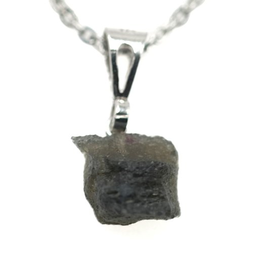 Stříbrný přívěšek s vltavínem 1,51 g - šperk s duší vesmíru