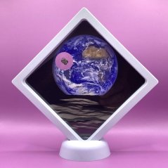 Gift Packaging for Lunar Meteorite Bechar 006 – A Unique Piece of the Moon