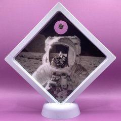 Gift Packaging for Lunar Meteorite Bechar 006 – A Unique Piece of the Moon