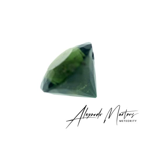 Moldavite cut - round briliant - 14x14 mm - 8.03 ct