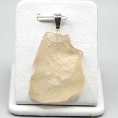 Libyan Desert Glass Pendant – 6.12 g of Cosmic History Within Reach