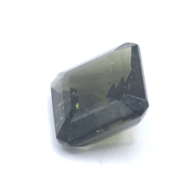 Vltavín broušený - oktagon - 2,703 ct