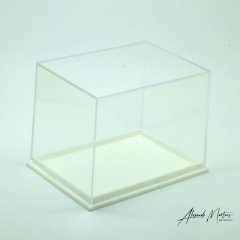 Krabička plastová s bílým dnem 64 x 84 x 61 mm