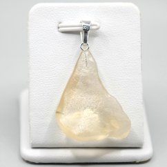 Talisman z pouště a hvězd – přívěšek z libyjského skla (4,30 g)