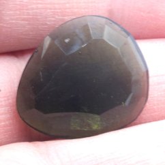 Vltavín broušený - fantazijní - 14,49 ct