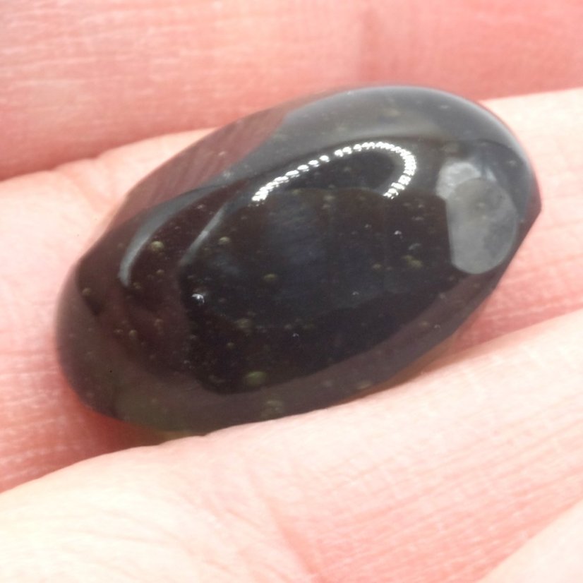 Vltavín broušený - fantazijní - 16,93 ct
