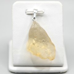 Libyan Desert Glass Pendant – 5.31 g of Cosmic History Within Reach