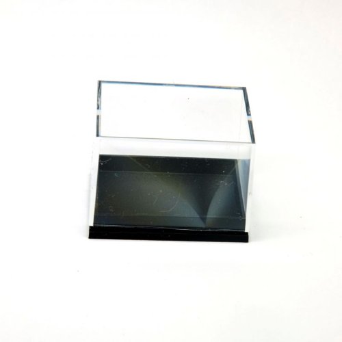 Krabička plastová s černým dnem 32 x 41 x 28 mm
